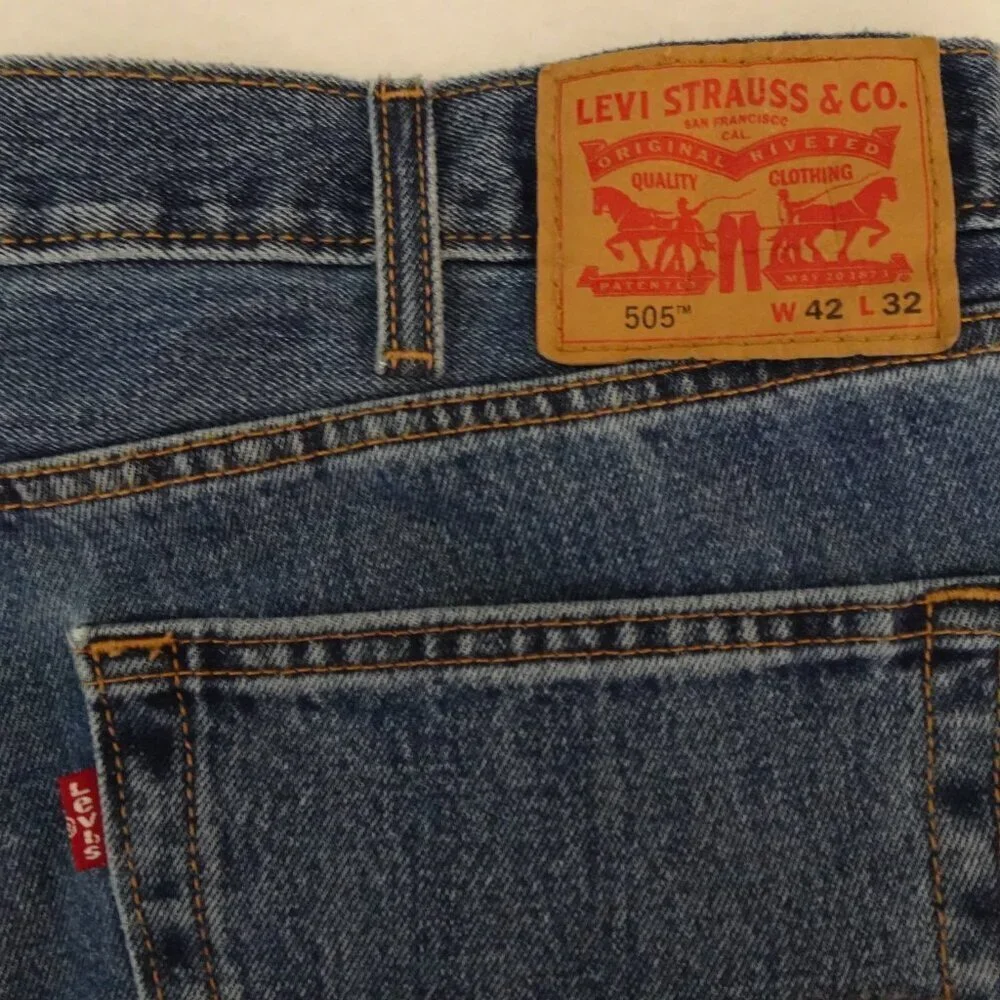 Levi's 505 Straight Leg Jeans Men's Size 42x32 Blue Denim Cotton